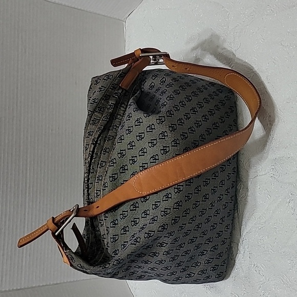 Vintage Dooney & Bourke Shoulder Bag - Picture 3 of 12